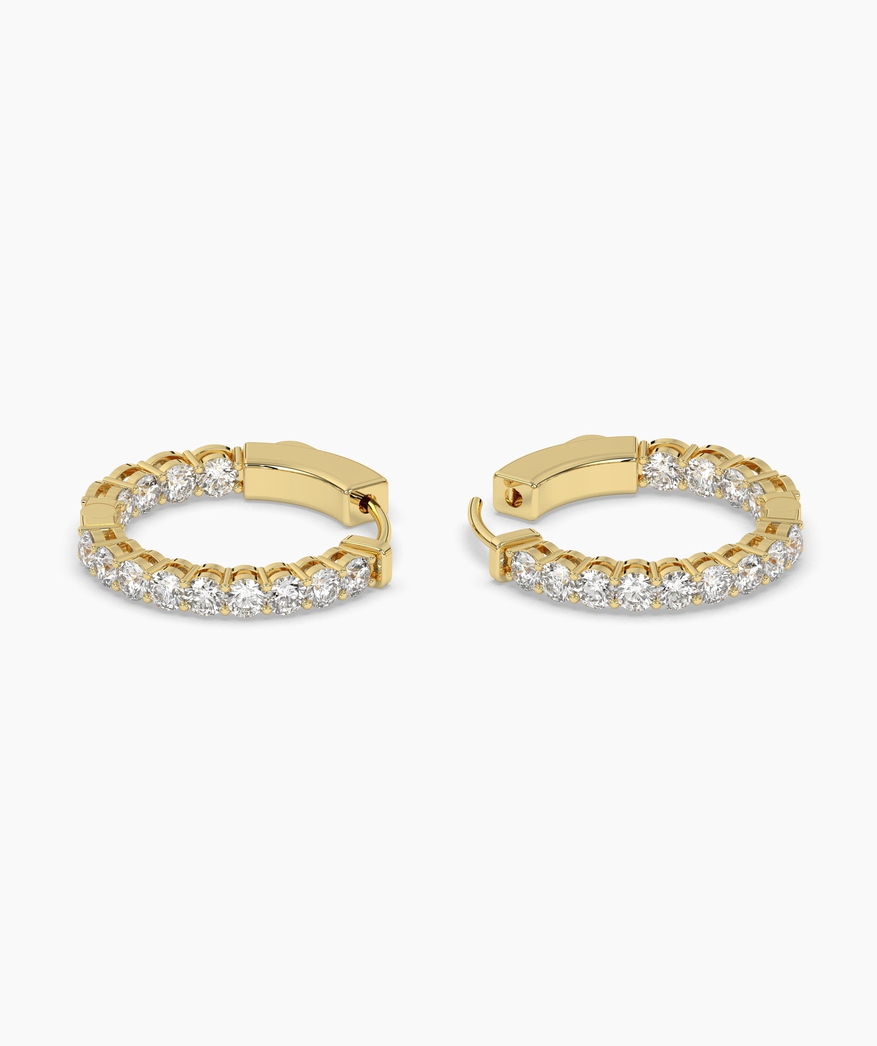 Tatja Round Hoop Earring
