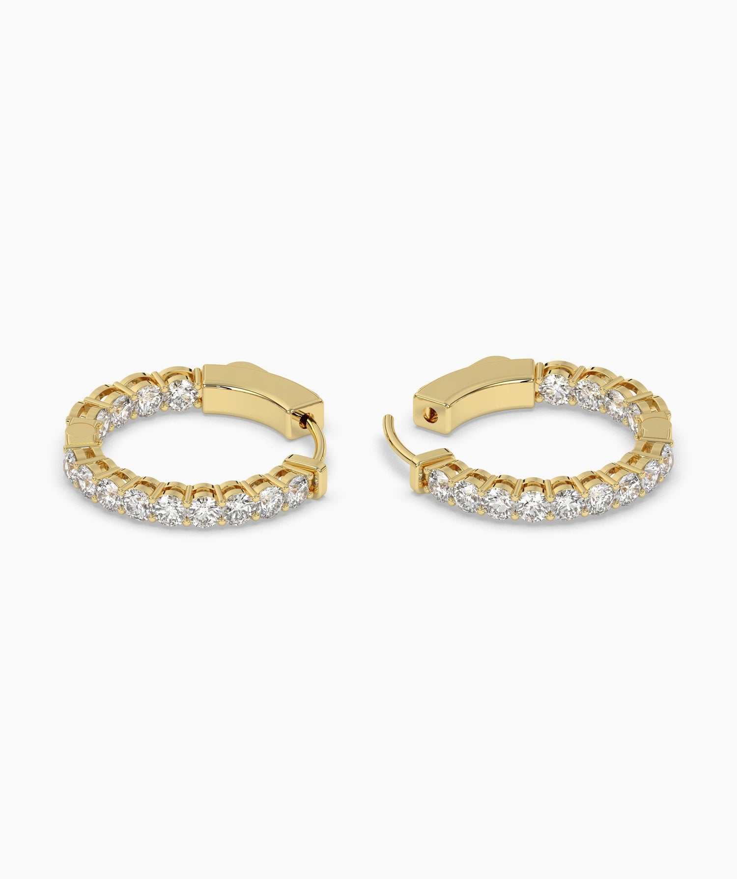 Tatja Round Hoop Earring