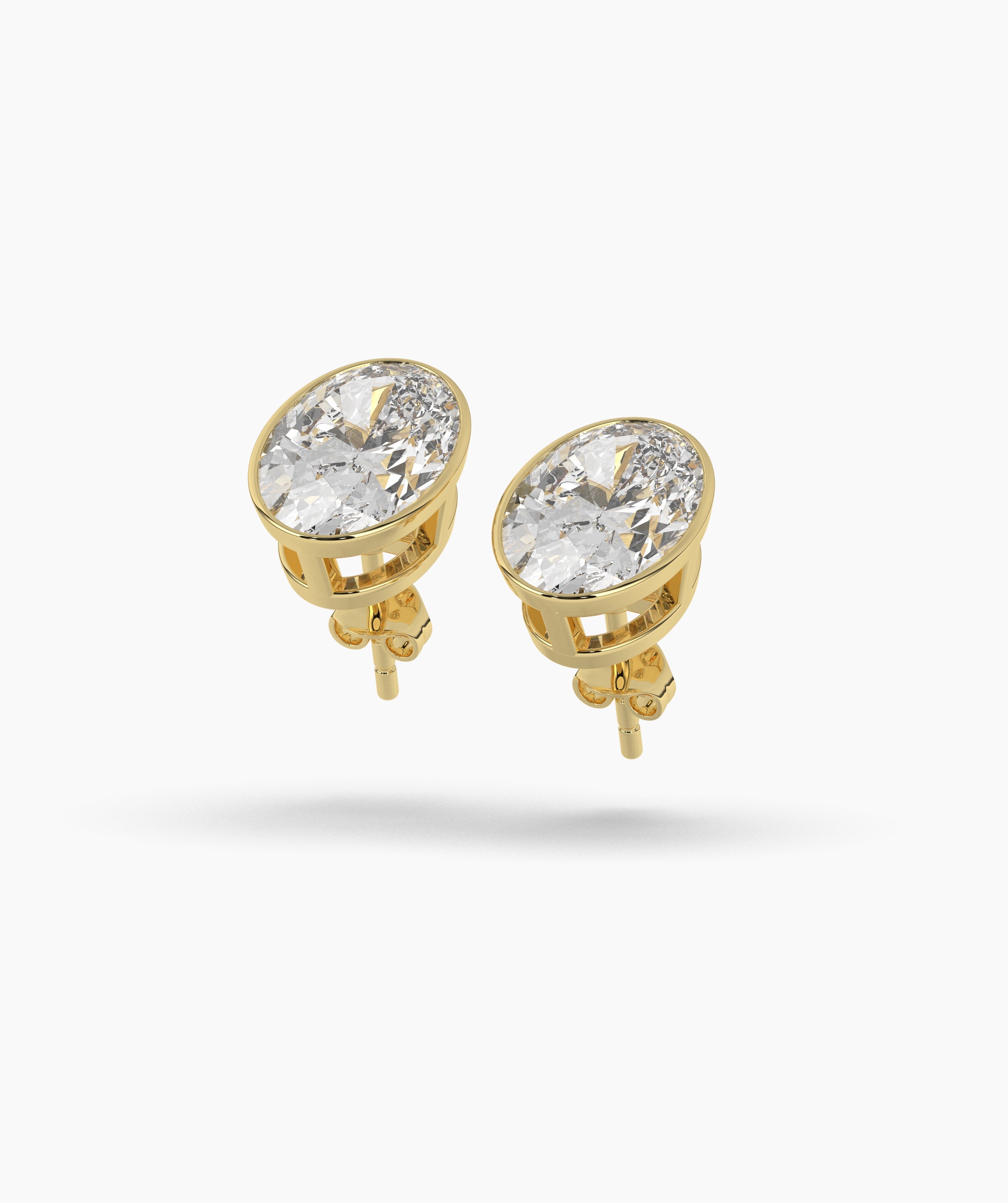 Monique Oval Stud Earring