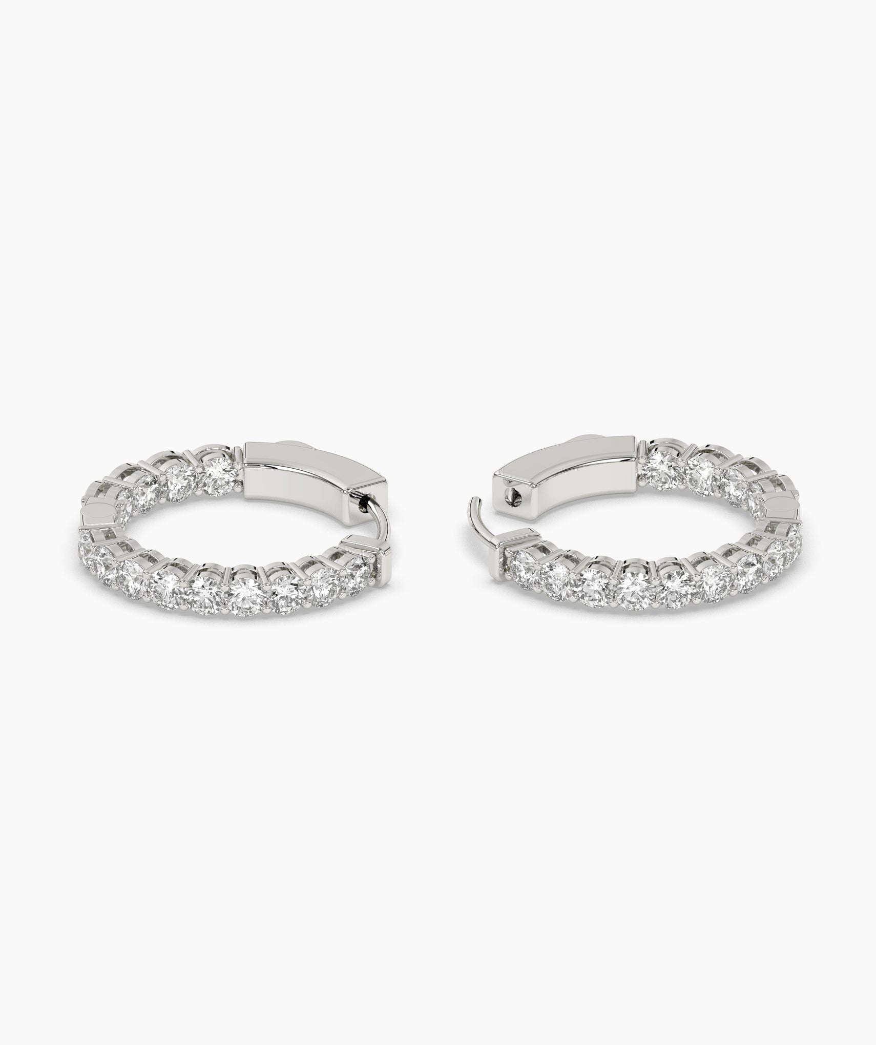 Tatja Round Hoop Earring