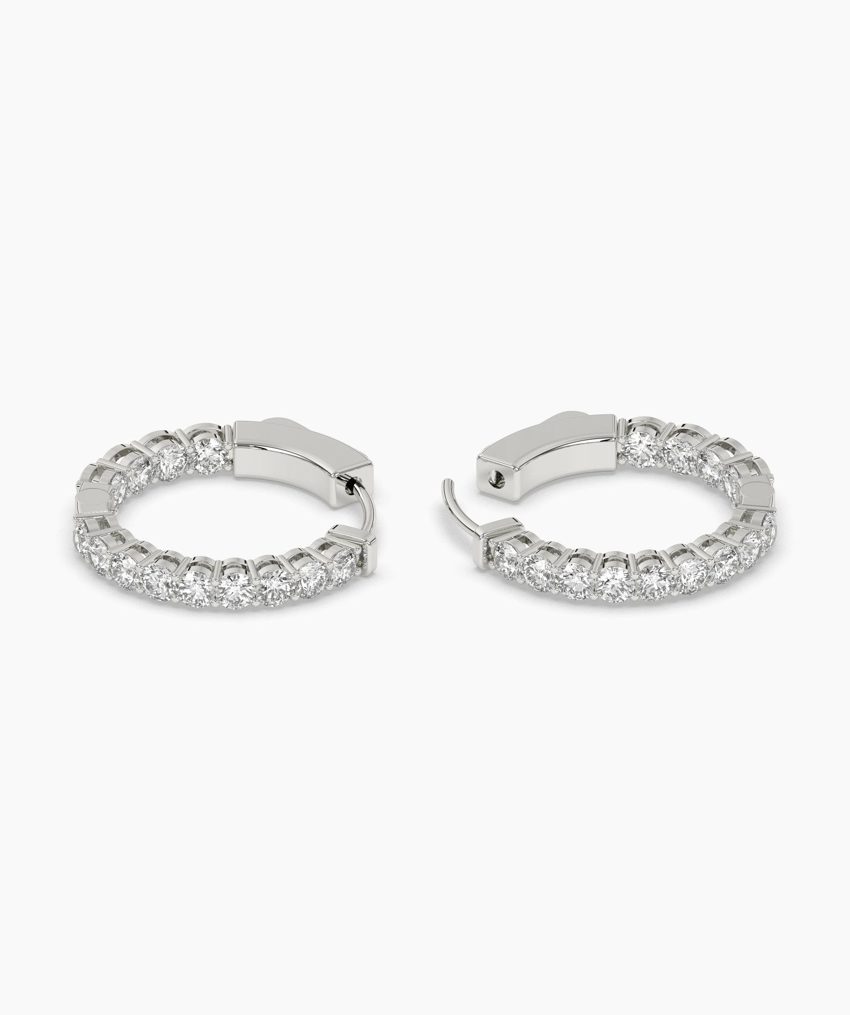 Tatja Round Hoop Earring