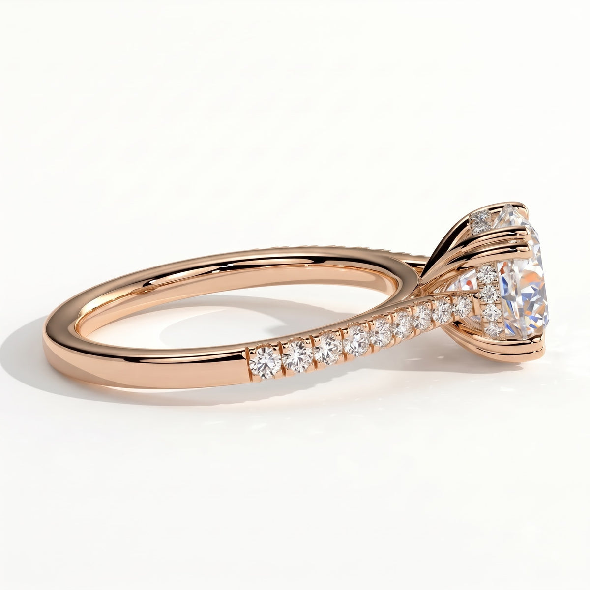 Round lab-grown diamond halo engagement ring in 18K (750) rose gold, detail view