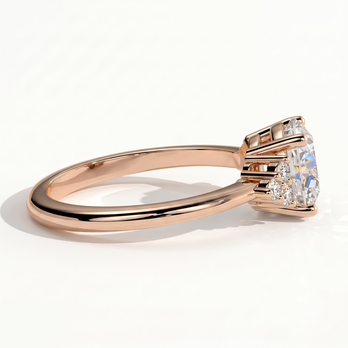 Round lab-grown diamond halo engagement ring in 18K (750) rose gold, detail view