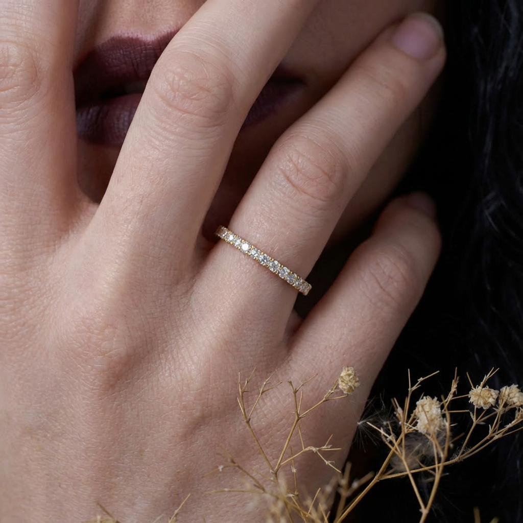 Elisa Runder Eternity Ring