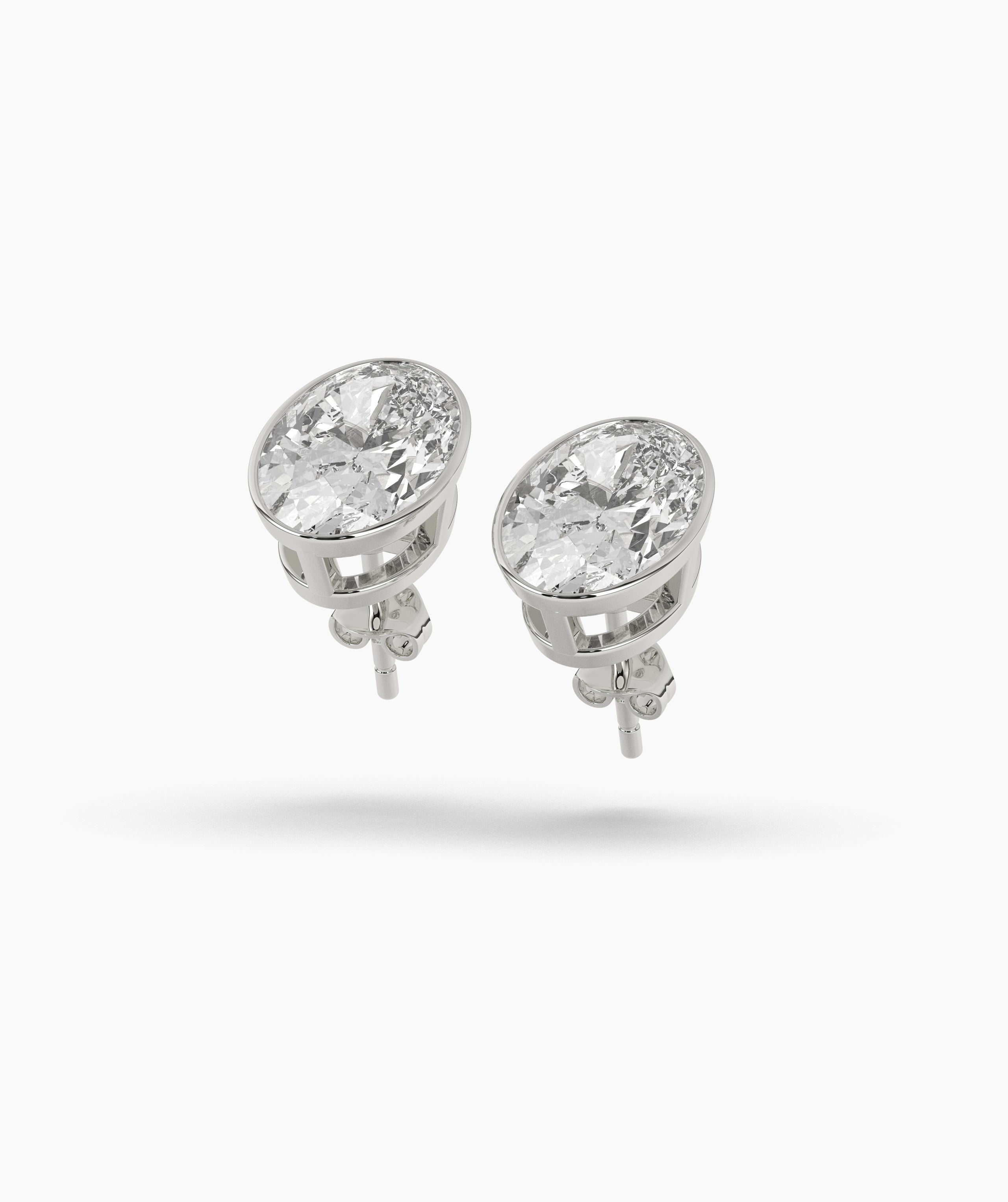 Monique Oval Stud Earring