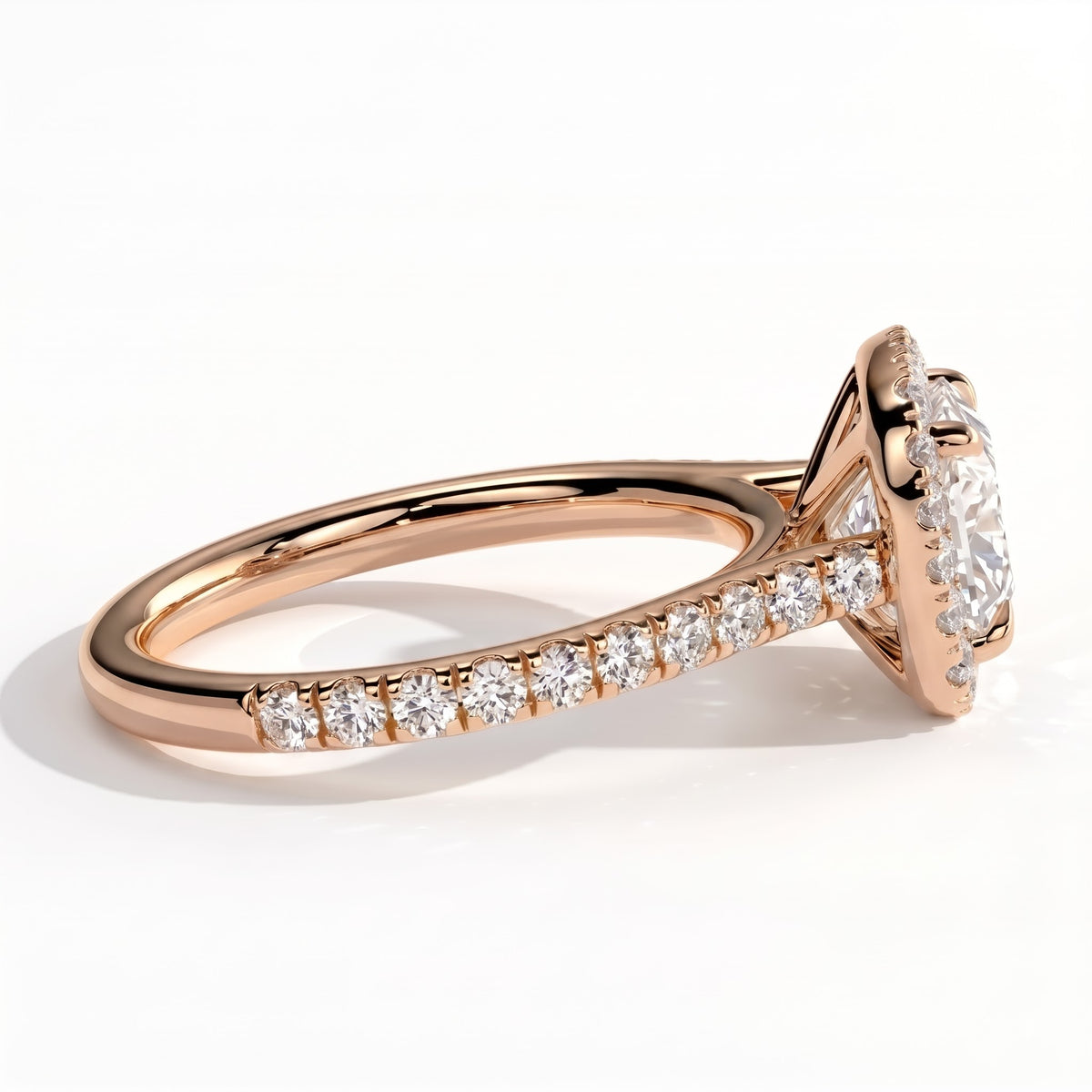 Cushion lab-grown diamond halo engagement ring in 18K (750) rose gold, detail view