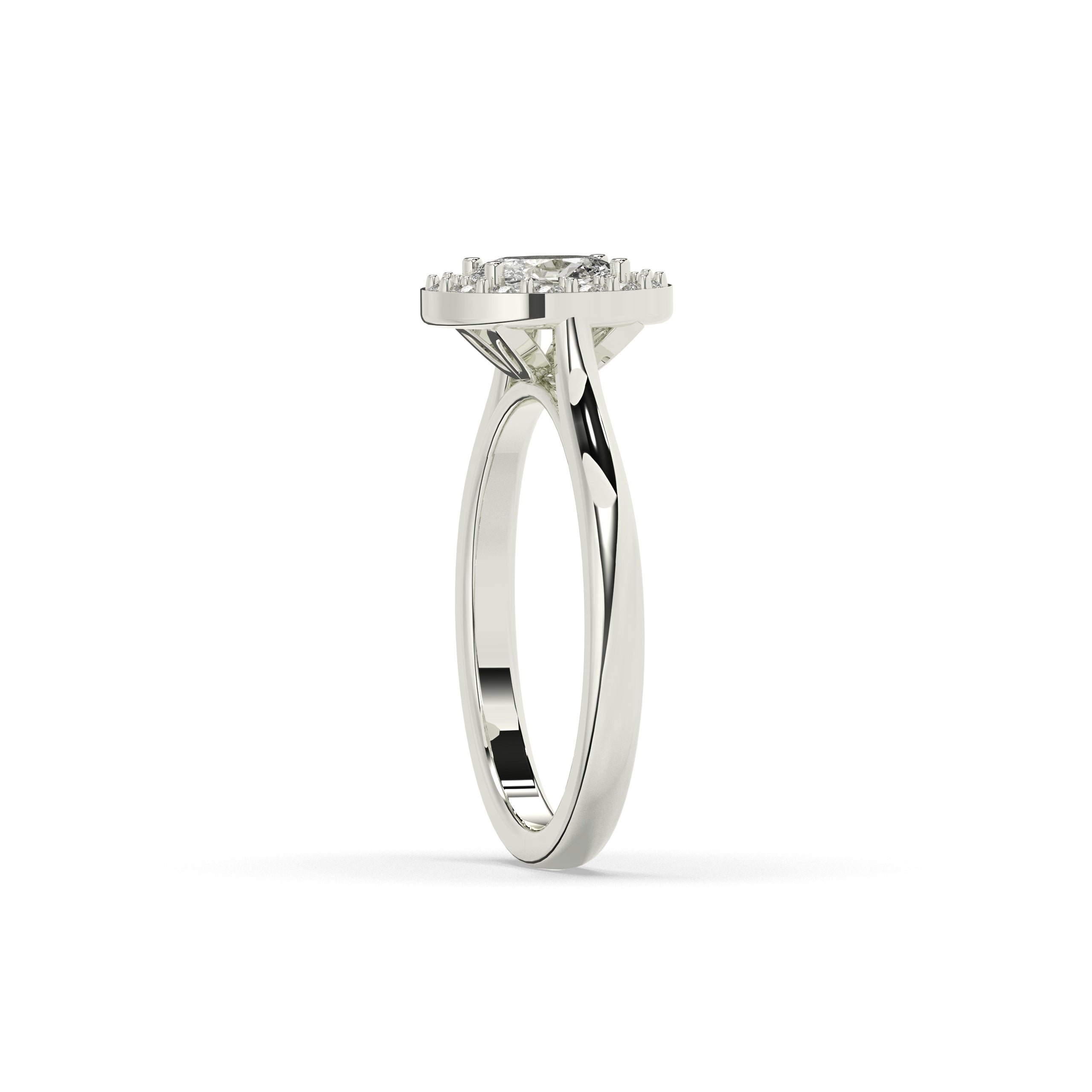 Alessa Oval Halo Ring