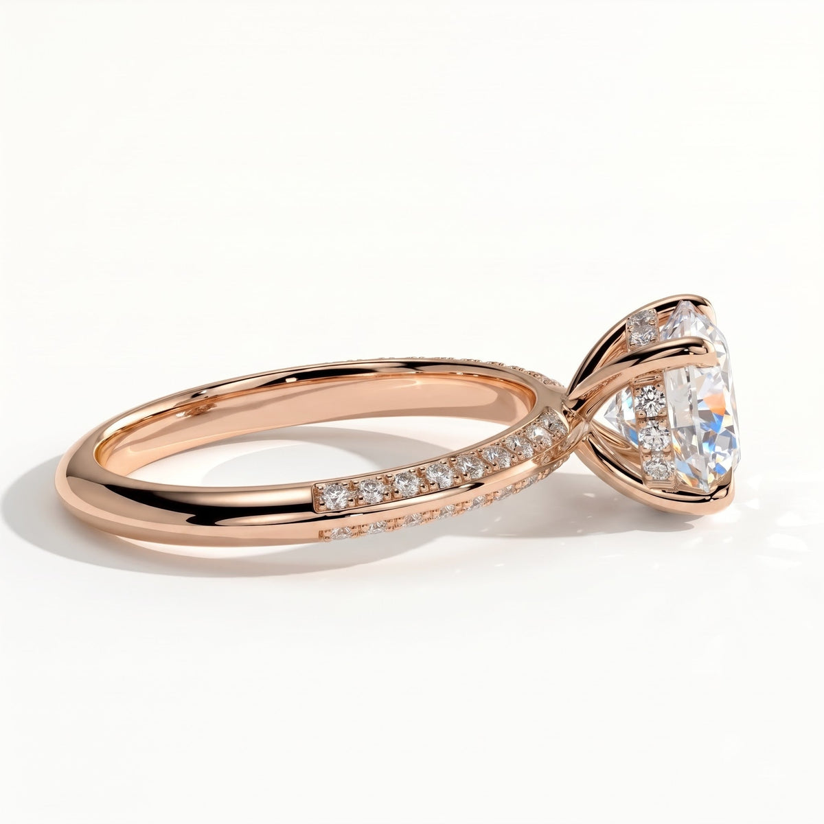 Round lab-grown diamond halo engagement ring in 14K (585) rose gold, detail view