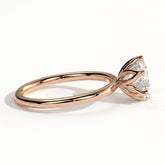 Round lab-grown diamond solitaire engagement ring in 18K (750) rose gold, detail view 