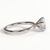 Round lab-grown diamond solitaire engagement ring in 14K (585) white gold, detail view 
