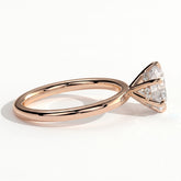 Round lab-grown diamond solitaire engagement ring in 18K (750) rose gold, detail view 