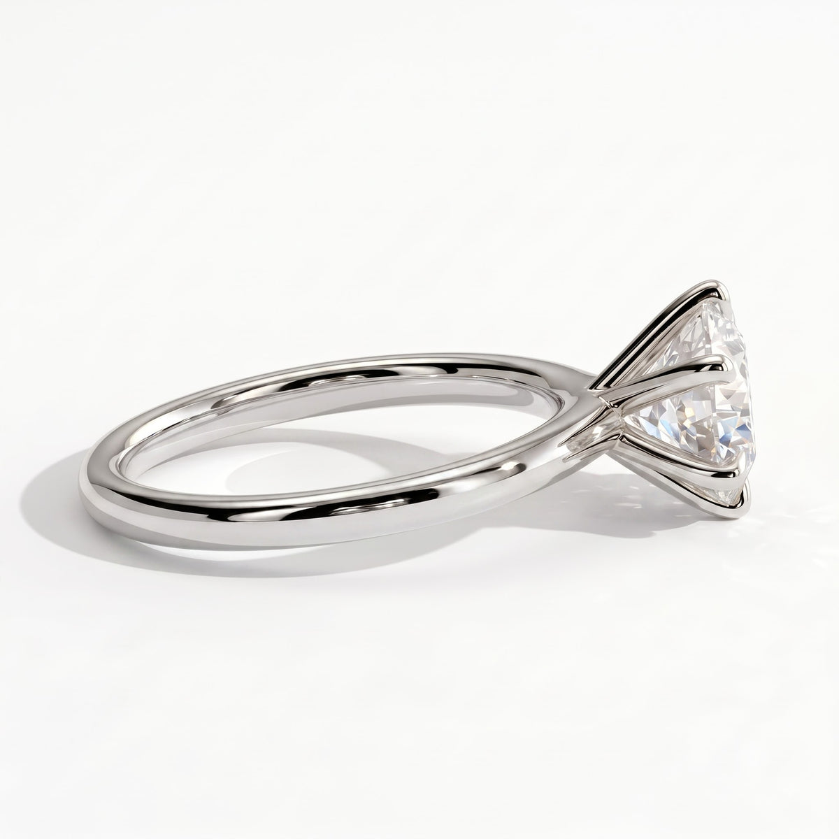 Round lab-grown diamond halo engagement ring in 14K (585) white gold, detail view 