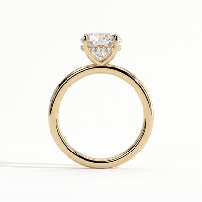Round lab-grown diamond solitaire engagement ring in 14K (585) yellow gold, side profile 