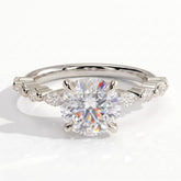 Round lab-grown diamond halo engagement ring in 18K (750) white gold, front view 