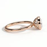 Round lab-grown diamond bezel-set solitaire engagement ring in 18K (750) rose gold, detail view 