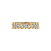 Amélie oval lab-grown diamond memoire wedding band in 750 yellow gold, front view 