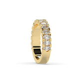 Amélie oval lab-grown diamond memoire wedding band in 750 yellow gold, side view 
