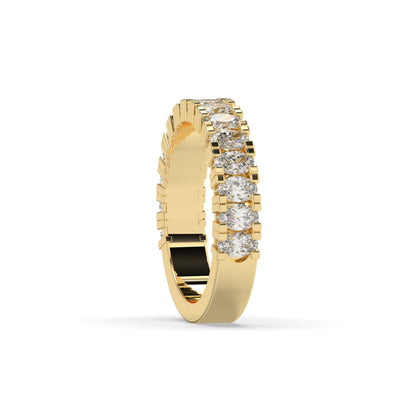 Amélie oval lab-grown diamond memoire wedding band in 750 yellow gold, side view 
