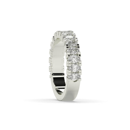 Amélie oval lab-grown diamond memoire wedding band in 950 platinum, side view 