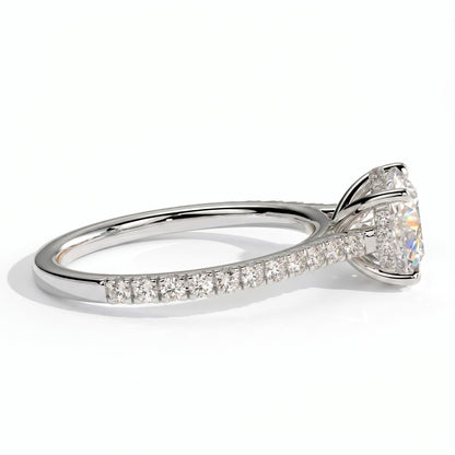 Round lab-grown diamond halo engagement ring in 14K (585) white gold, detail view 