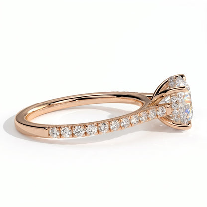 Round lab-grown diamond halo engagement ring in 14K (585) rose gold, detail view 