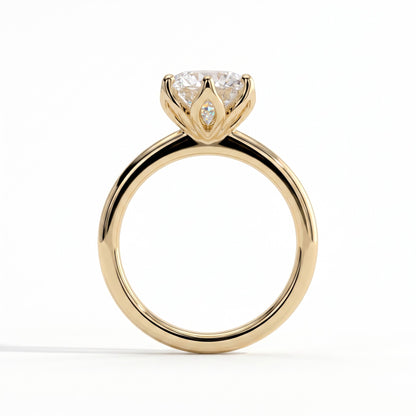 Round lab-grown diamond solitaire engagement ring in 14K (585) yellow gold, side profile 