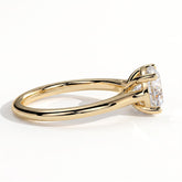 Round lab-grown diamond solitaire engagement ring in 14K (585) yellow gold, detail view 