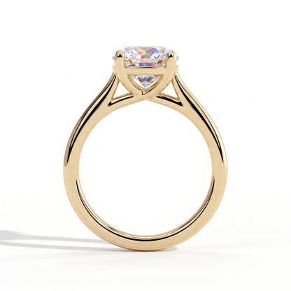 Round lab-grown diamond solitaire engagement ring in 14K (585) yellow gold, side profile 