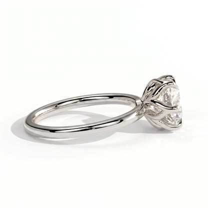 Round lab-grown diamond halo engagement ring in 18K (750) white gold, detail view 