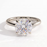 Round lab-grown diamond halo engagement ring in 14K (585) white gold, front view 
