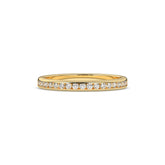 Adelina round lab-grown diamond channel-set memoire wedding band in 750 yellow gold, front view 