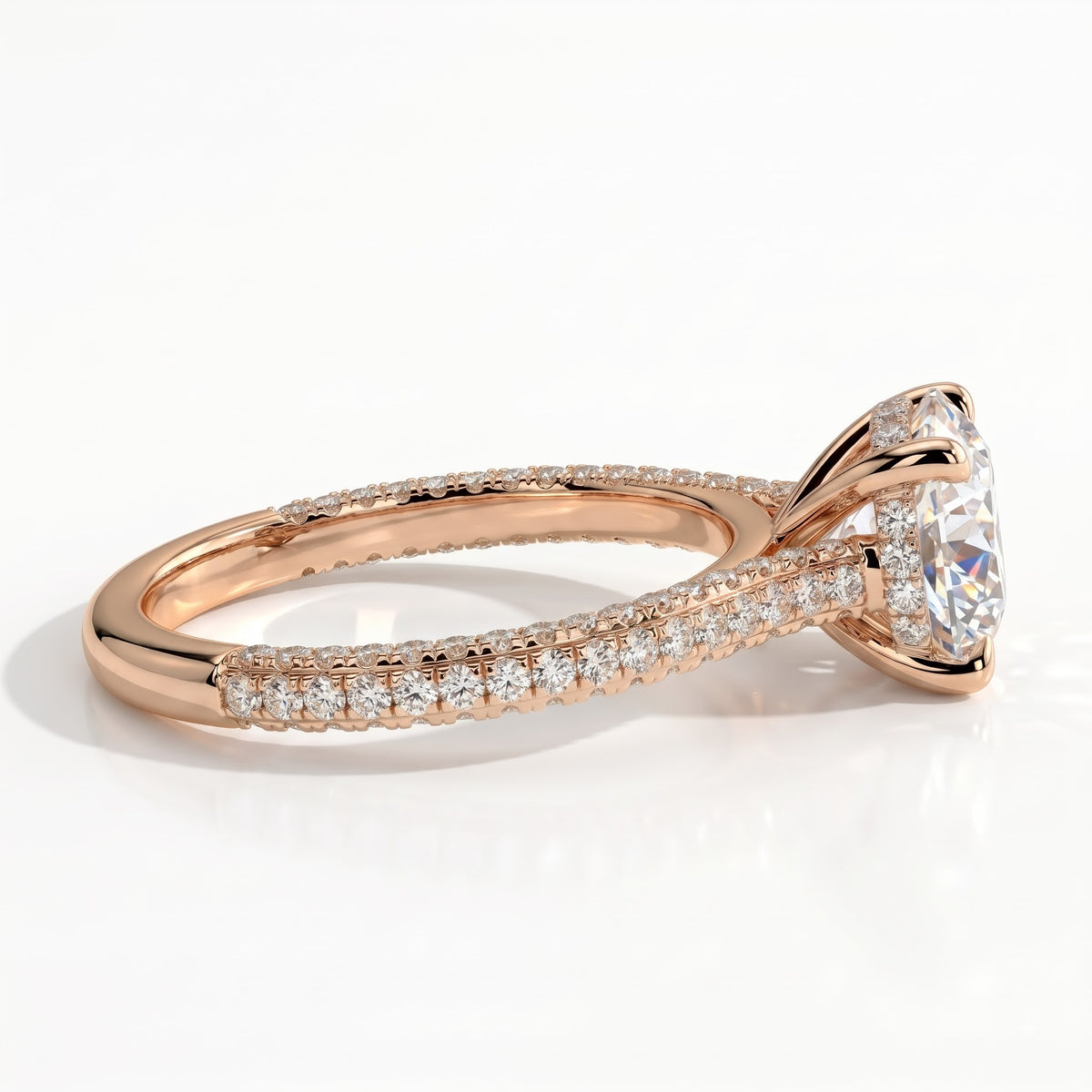Round lab-grown diamond halo engagement ring in 18K (750) rose gold, detail view 