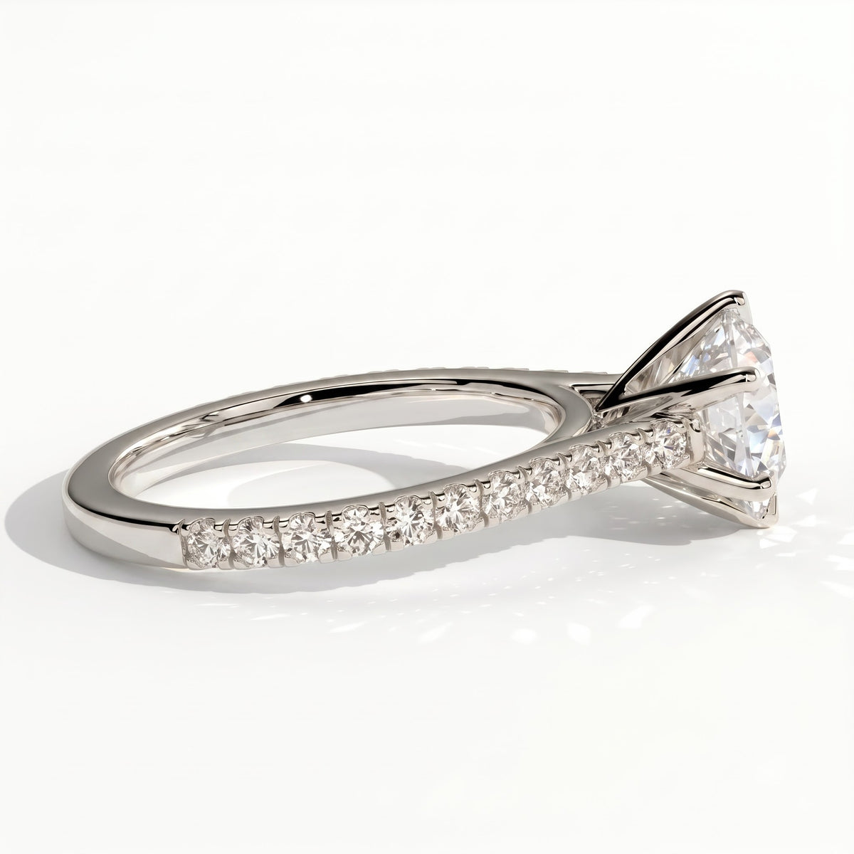 Round lab-grown diamond halo engagement ring in 18K (750) white gold, detail view 
