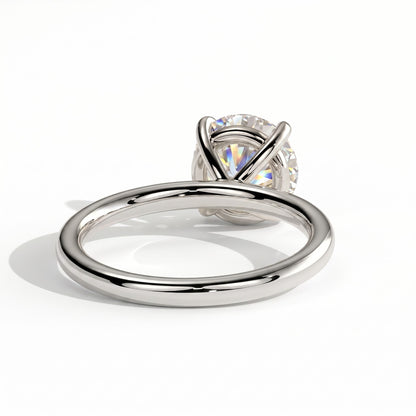 Round lab-grown diamond halo engagement ring in 18K (750) white gold, on white background 