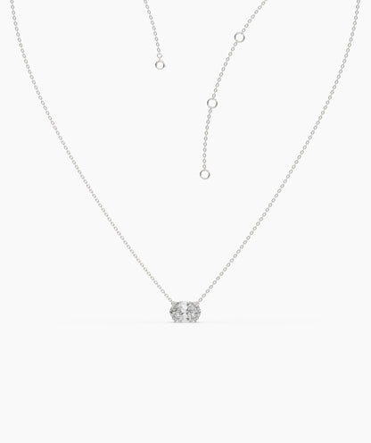 Noelia Oval Pendant / Neklace