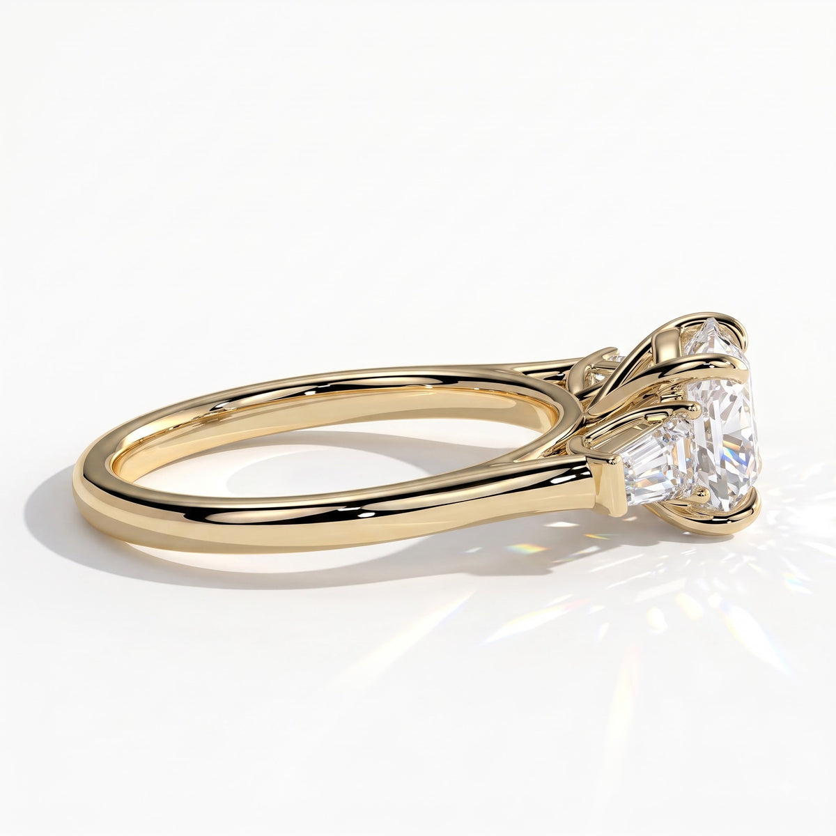 Round lab-grown diamond three-stone engagement ring in 18K (750) yellow gold, detail view 