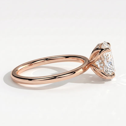 Oval lab-grown diamond solitaire engagement ring in 14K (585) rose gold, detail view 