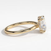 Oval lab-grown diamond solitaire engagement ring in 14K (585) yellow gold, detail view 
