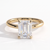 Radiant lab-grown diamond halo engagement ring in 14K (585) yellow gold, front view 