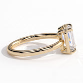Emerald lab-grown diamond bezel-set solitaire engagement ring in 14K (585) yellow gold, detail view 