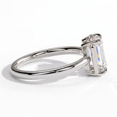 Emerald lab-grown diamond bezel-set solitaire engagement ring in 18K (750) white gold, detail view 