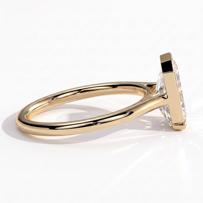 Radiant lab-grown diamond bezel-set solitaire engagement ring in 18K (750) yellow gold, detail view 