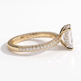 Radiant lab-grown diamond halo engagement ring in 14K (585) yellow gold, detail view 