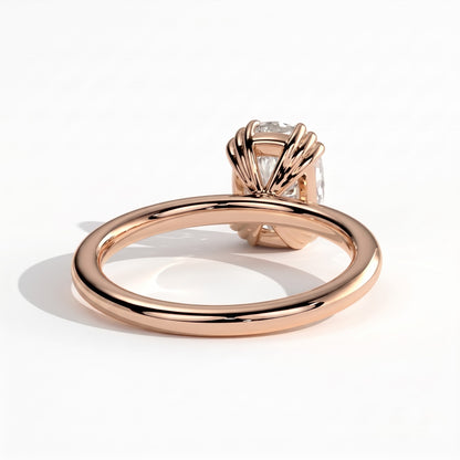 Elongated Cushion lab-grown diamond solitaire engagement ring in 14K (585) rose gold, detail view 