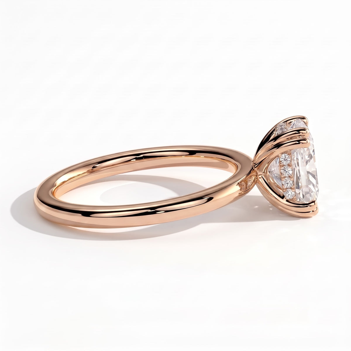 Elongated Cushion lab-grown diamond solitaire engagement ring in 14K (585) rose gold, detail view 