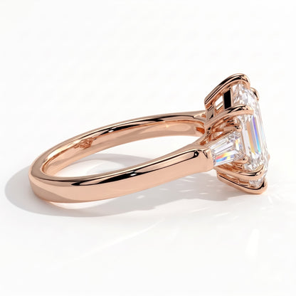 Elongated Hexagon lab-grown diamond three-stone engagement ring in 14K (585) rose gold, detail view 