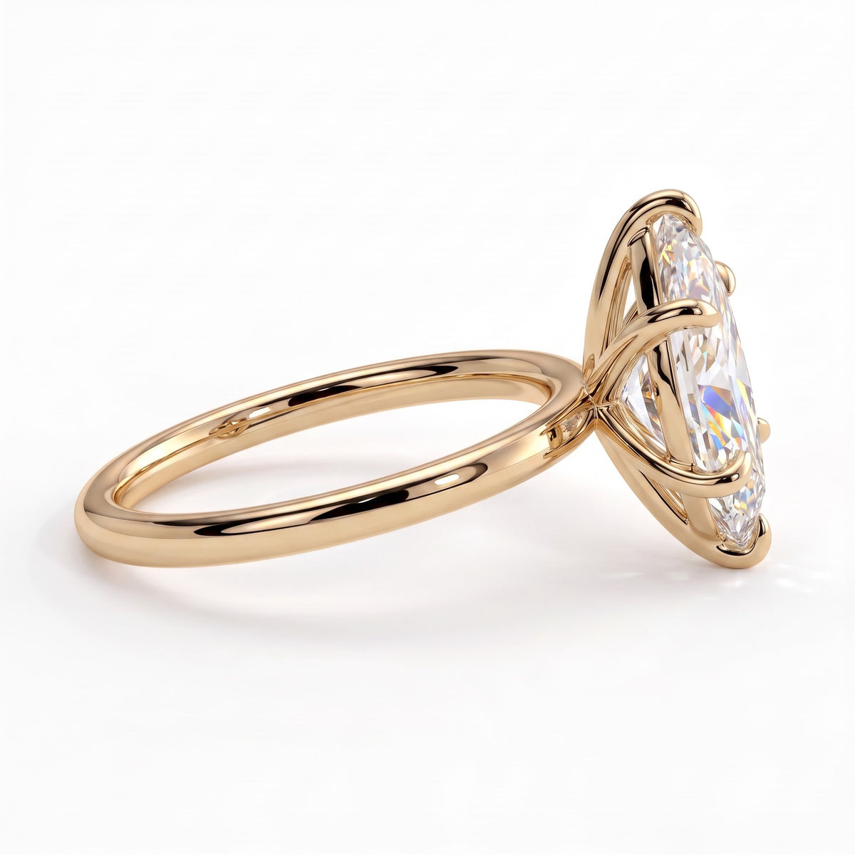 Marquise lab-grown diamond solitaire engagement ring in 14K (585) yellow gold, detail view 