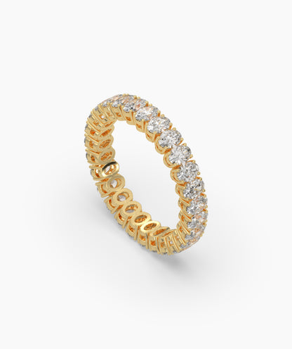 Anina oval lab-grown diamond eternity ring in 585 yellow gold, angled view 