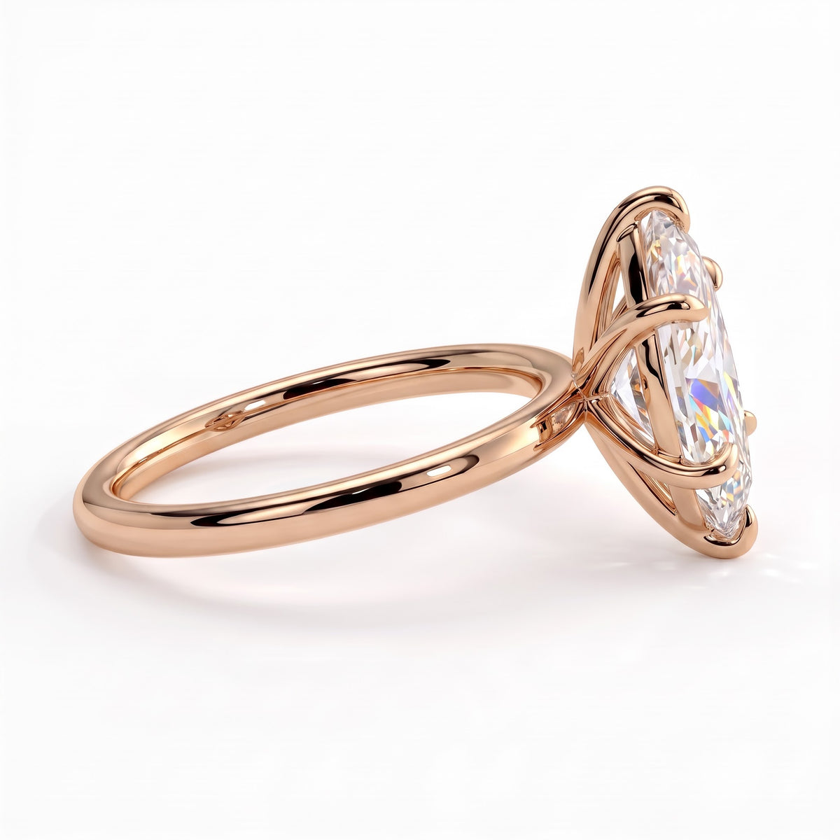 Marquise lab-grown diamond solitaire engagement ring in 18K (750) rose gold, detail view 