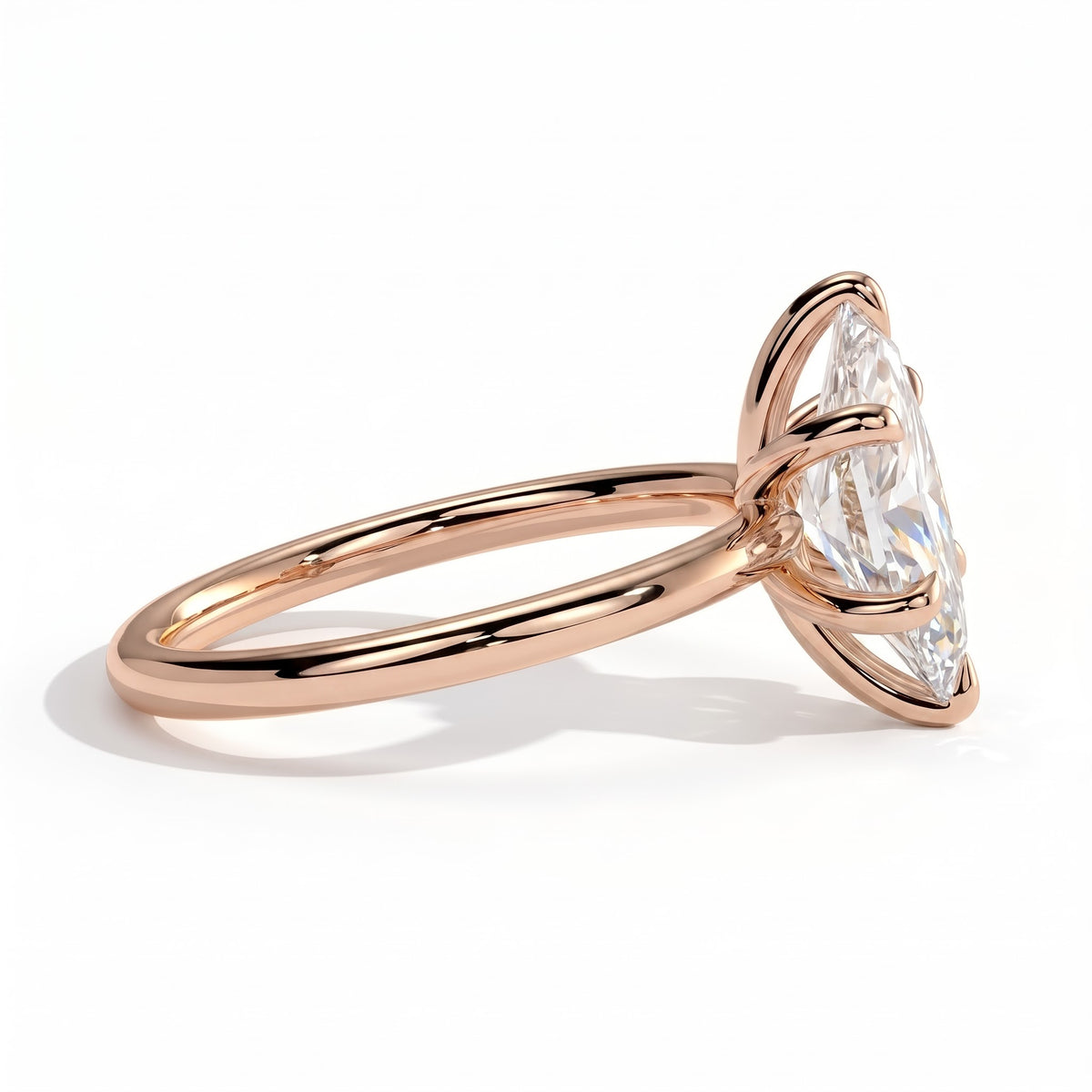 Marquise lab-grown diamond solitaire engagement ring in 14K (585) rose gold, detail view 